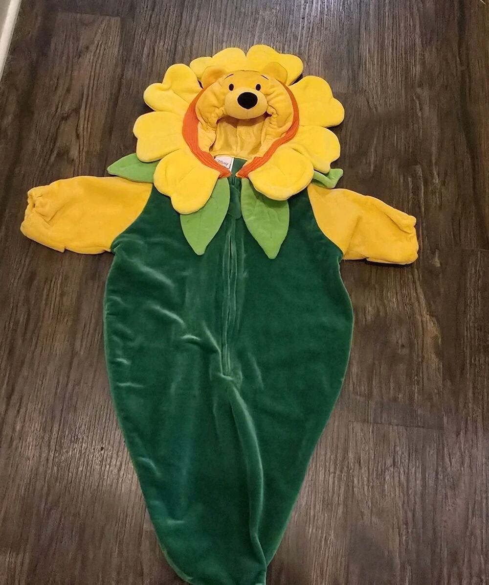 Disney Baby/WINNIE THE POOH Sunflower Pea Pod Halloween Costume 0-3 Months